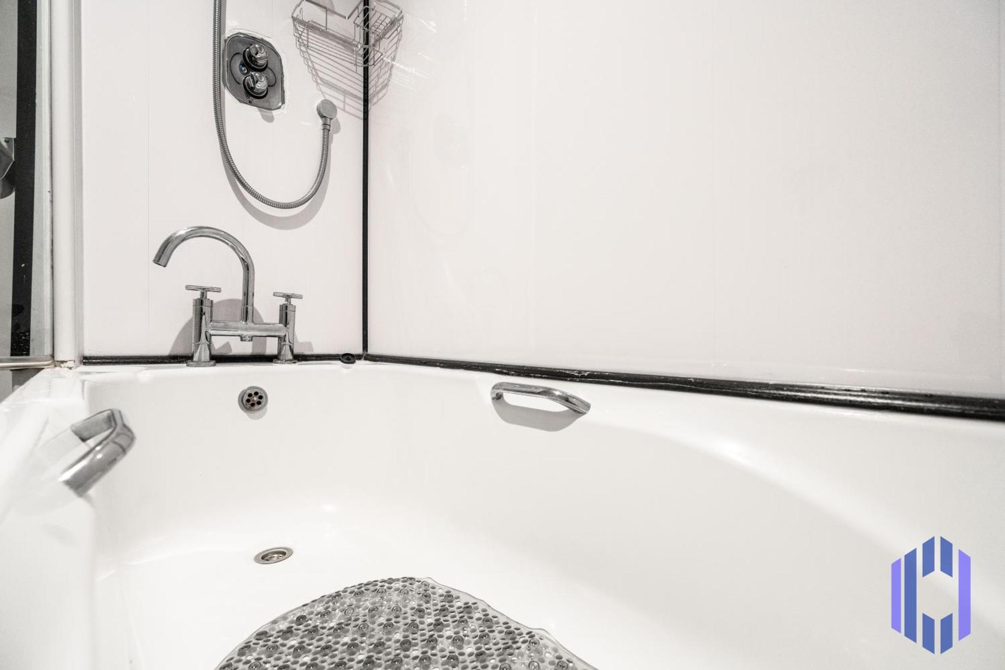 Апартаменты Free Parking - Immaculate 1Bd Flat - Salford Quays Манчестер Экстерьер фото